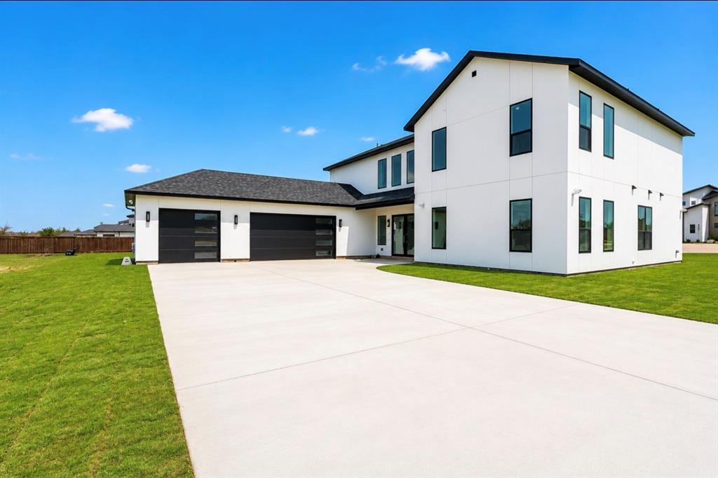 436 Whispering Way, Red Oak, TX 75154