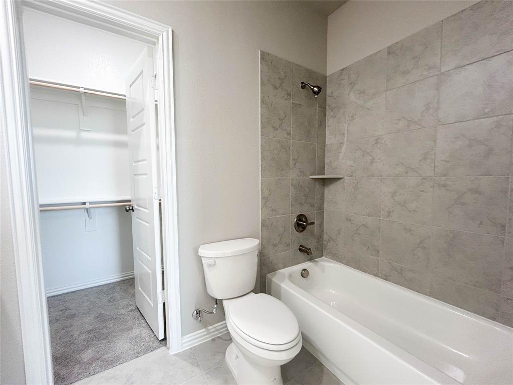2120 Dena Drive, Waxahachie, TX 75165