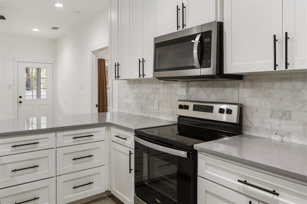 145 Barcelona Street, Payne Springs, TX 75156