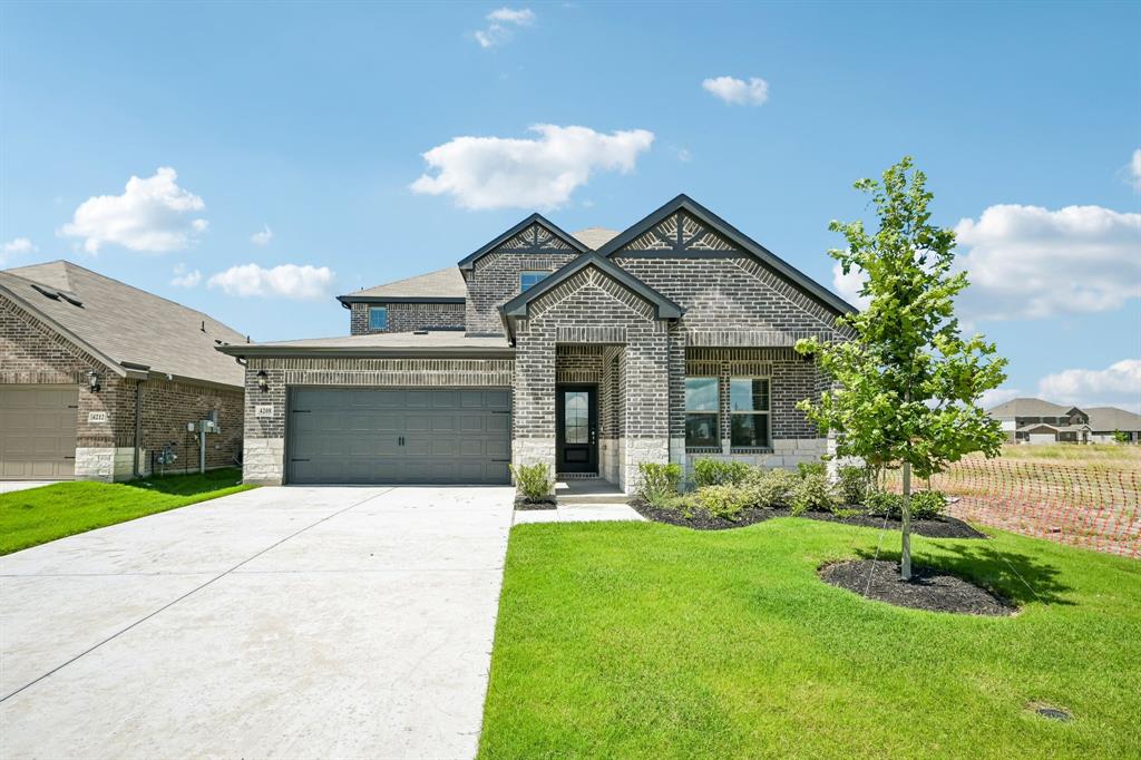 4208 Palestine Drive, Farmersville, TX 75442