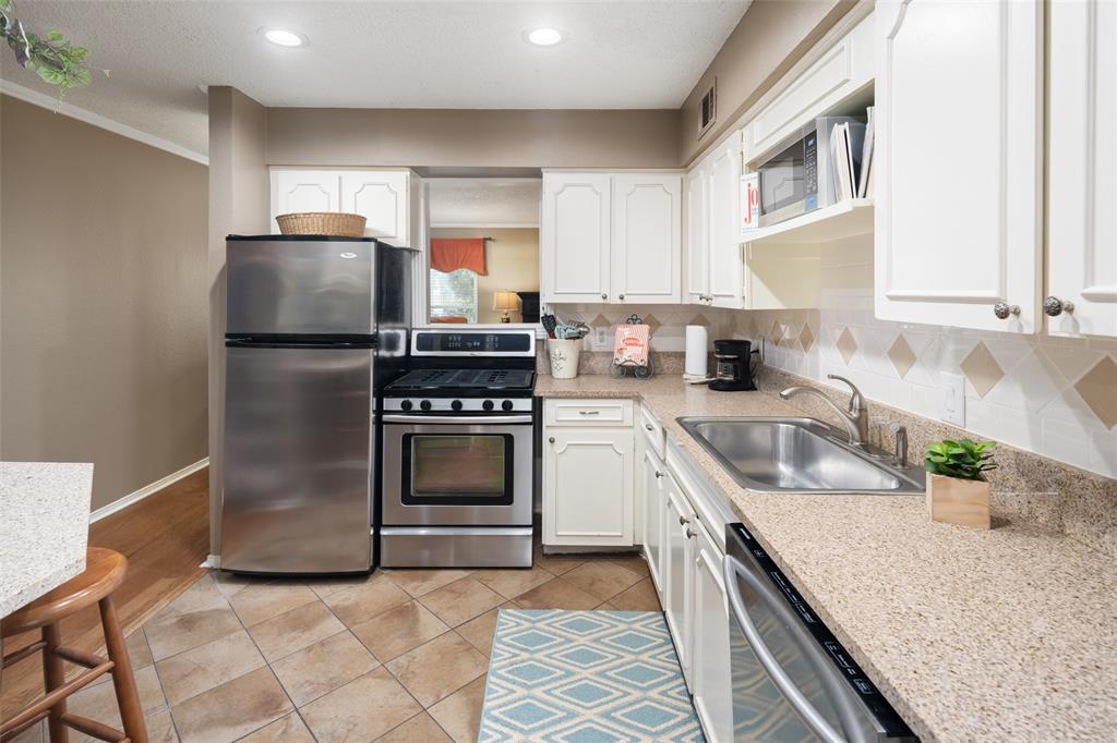 Kitchen w-Updates, Stainless Steel Appliances