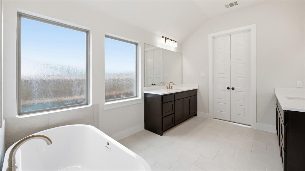 1816 Greenwich Lane, Celina, TX 75009