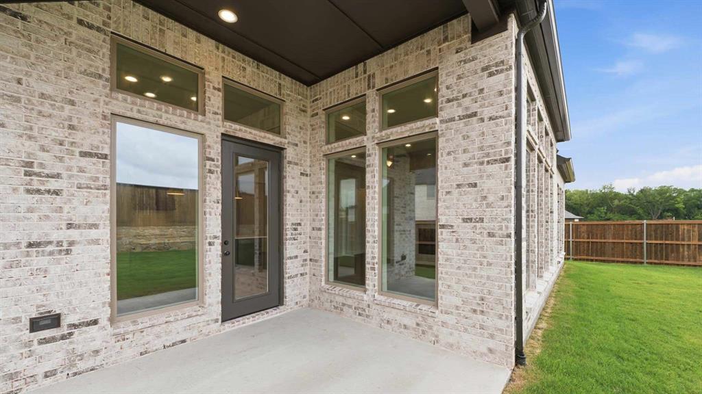 1816 Greenwich Lane, Celina, TX 75009