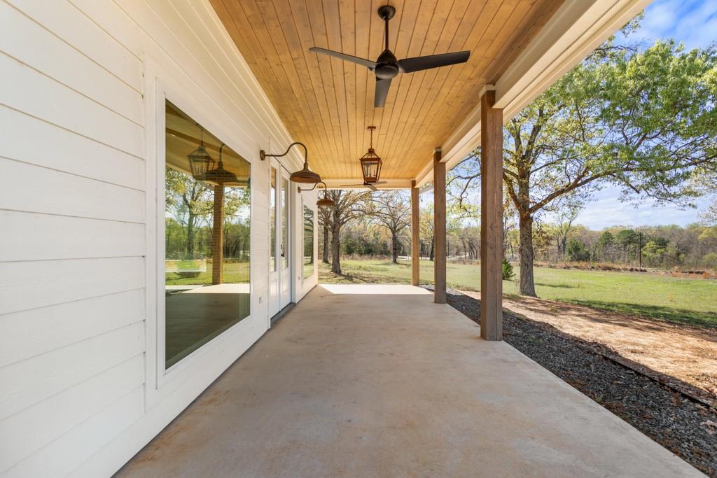 23326 CR 448, Lindale, TX 75771