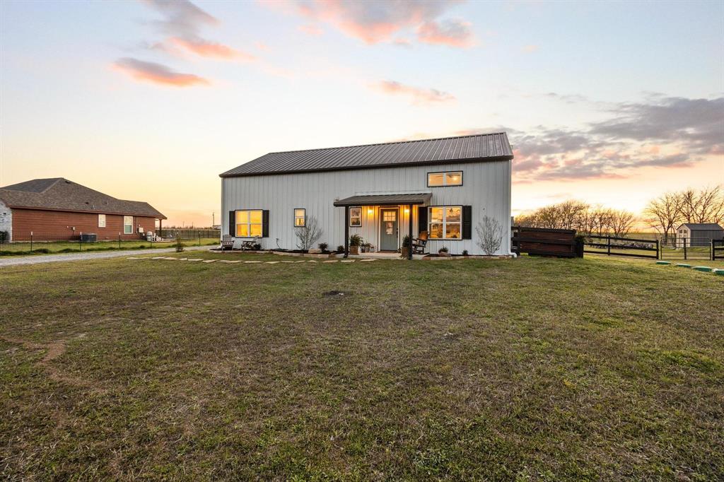 5828 County Road 1093, Celeste, TX 75423