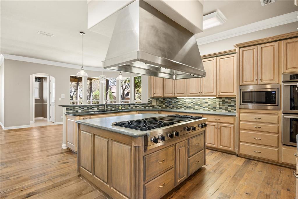 2306 Winton Terrace Court, Granbury, TX 76048