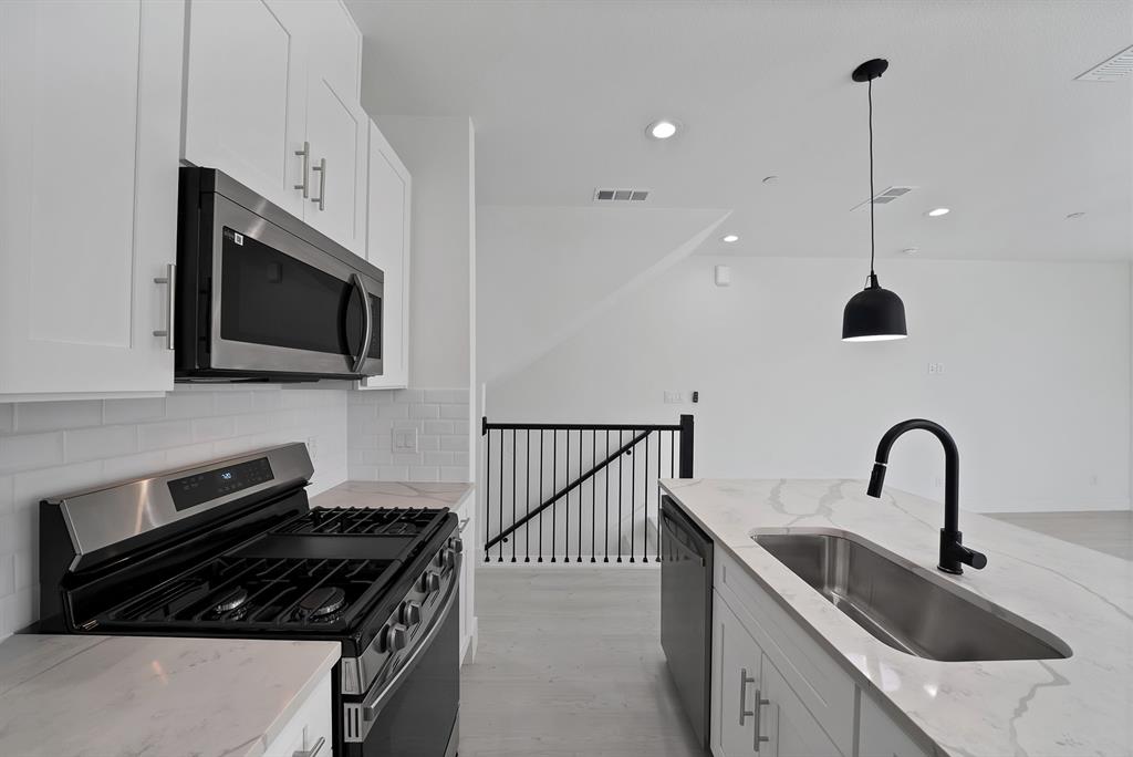 7207 Mohawk Drive, #102, Dallas, TX 75235