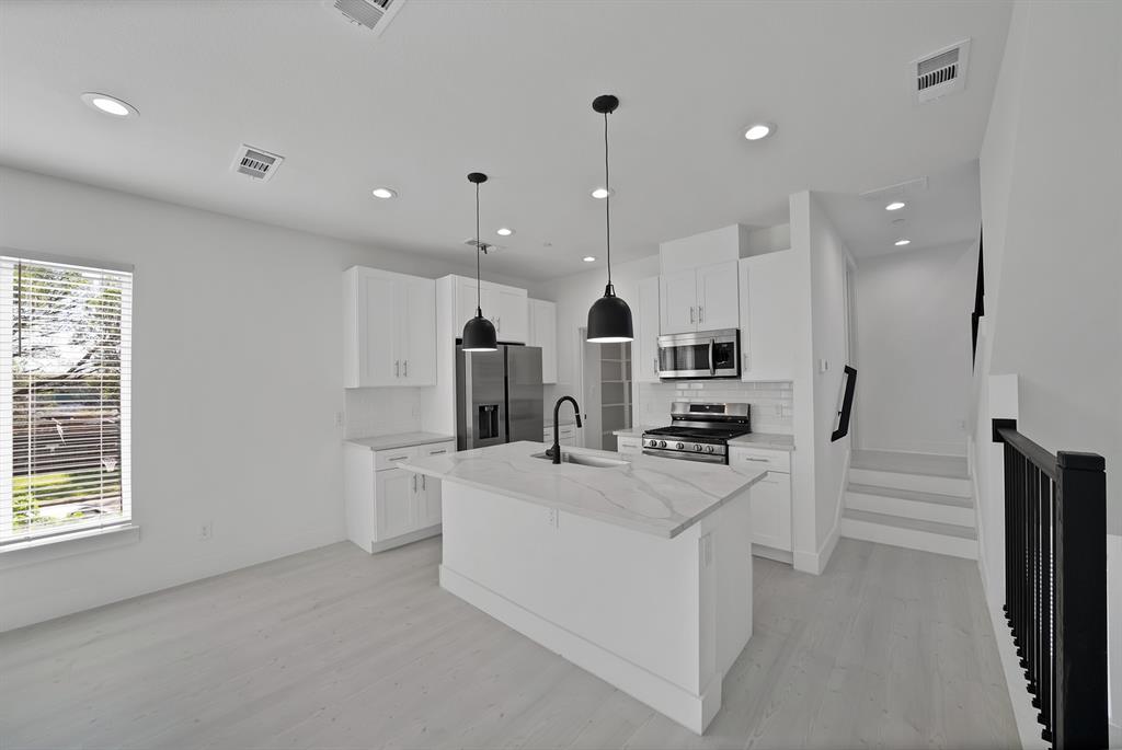 7207 Mohawk Drive, #102, Dallas, TX 75235