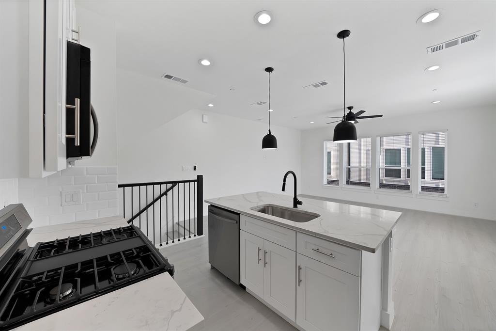 7207 Mohawk Drive, #102, Dallas, TX 75235