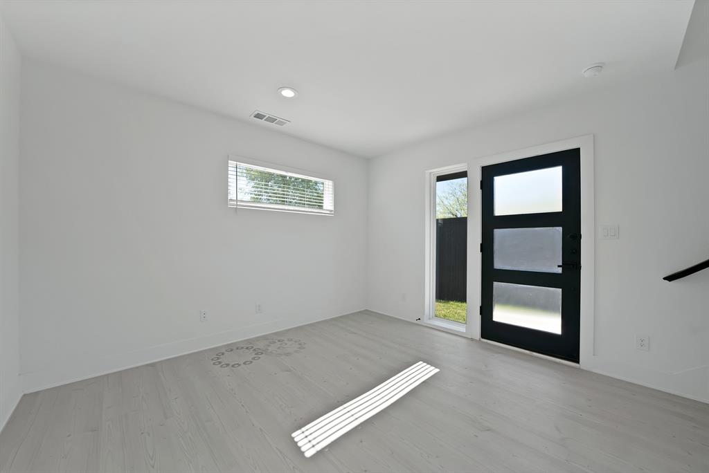 7207 Mohawk Drive, #102, Dallas, TX 75235