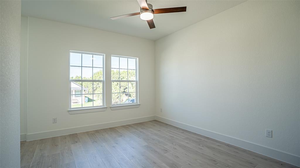 5634 Barkridge Drive, Granbury, TX 76048