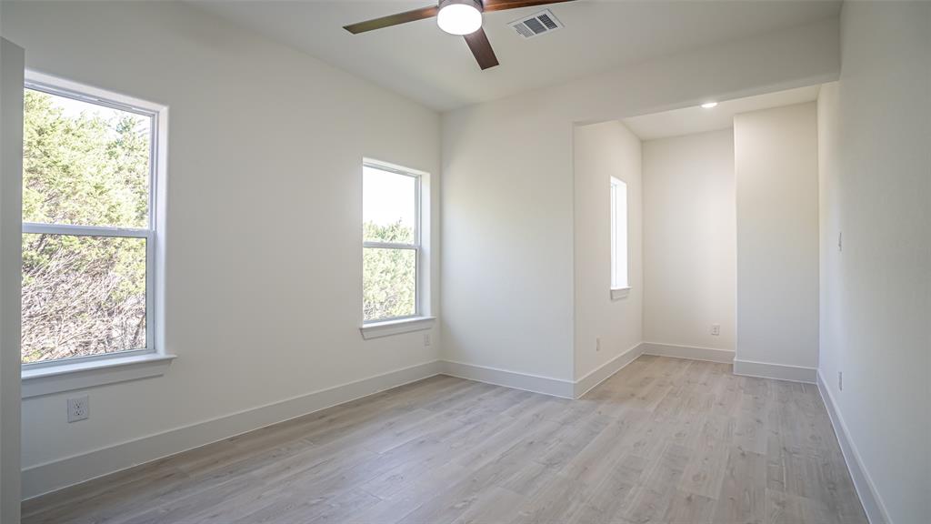 5634 Barkridge Drive, Granbury, TX 76048