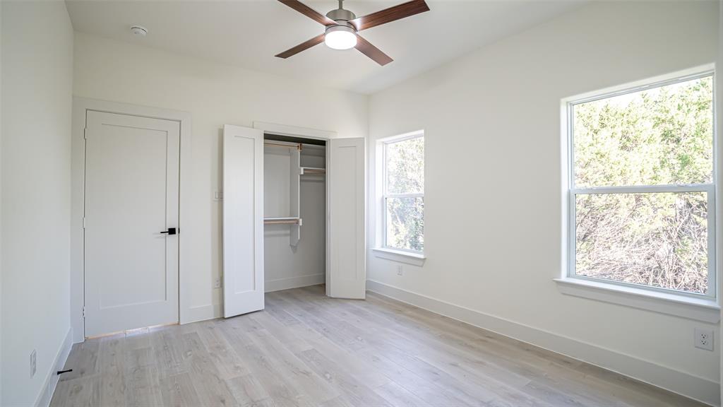 5634 Barkridge Drive, Granbury, TX 76048