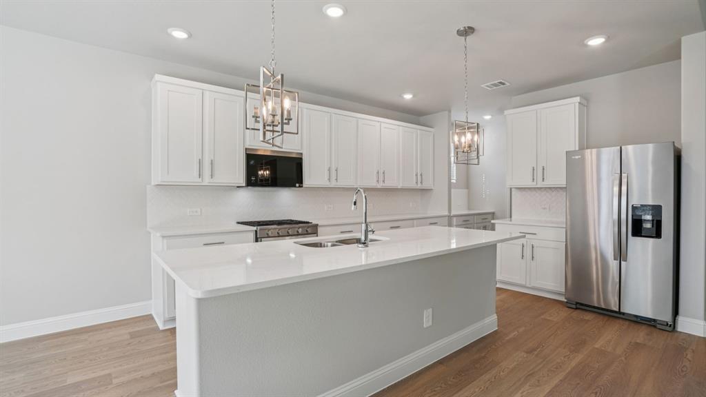 Photo is not of the actual home, but is an inspirational photo of builder’s model home and may depict options, furnishings, and/or decorator features that are not included.