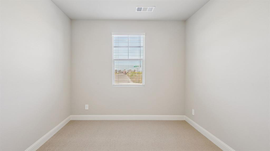 Photo is not of the actual home, but is an inspirational photo of builder’s model home and may depict options, furnishings, and/or decorator features that are not included.