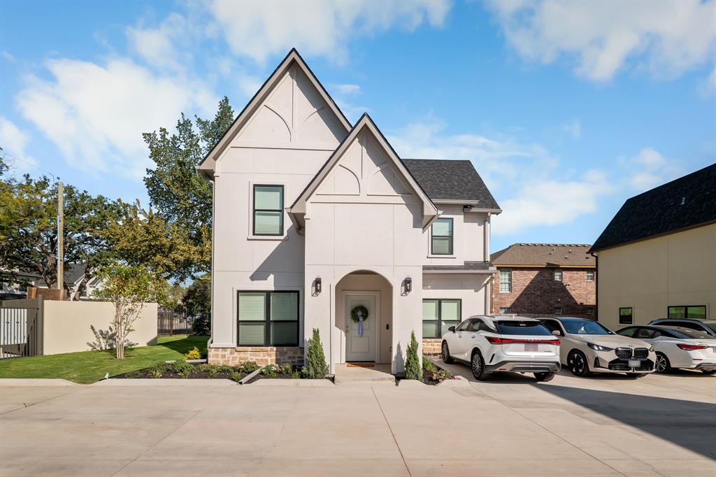 2700 S 2nd, #B, Waco, TX 76706 2700 S 2nd, #B, Waco, TX 76706
