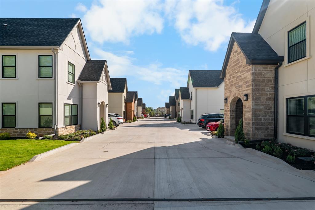 2700 S 2nd, #J, Waco, TX 76706