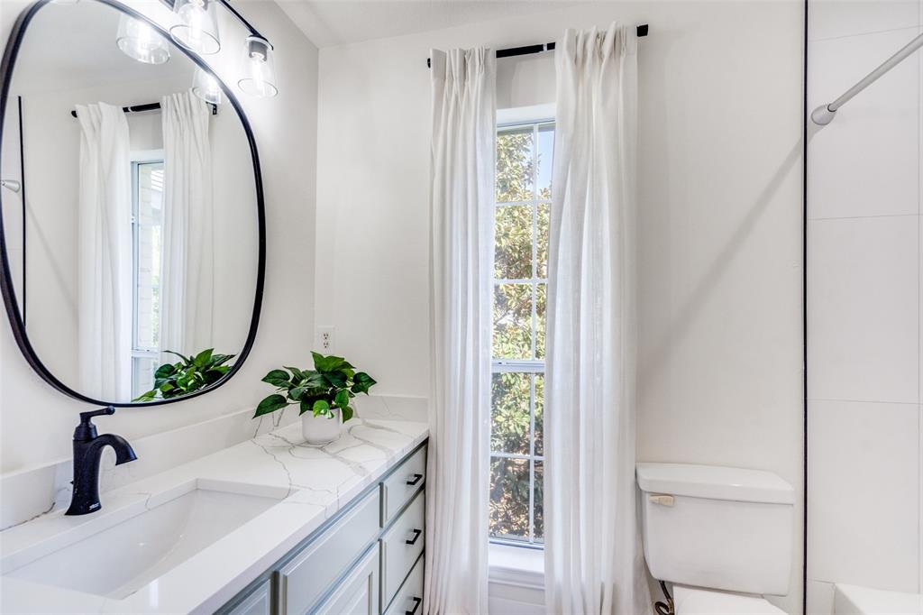 Full bathroom off game room.