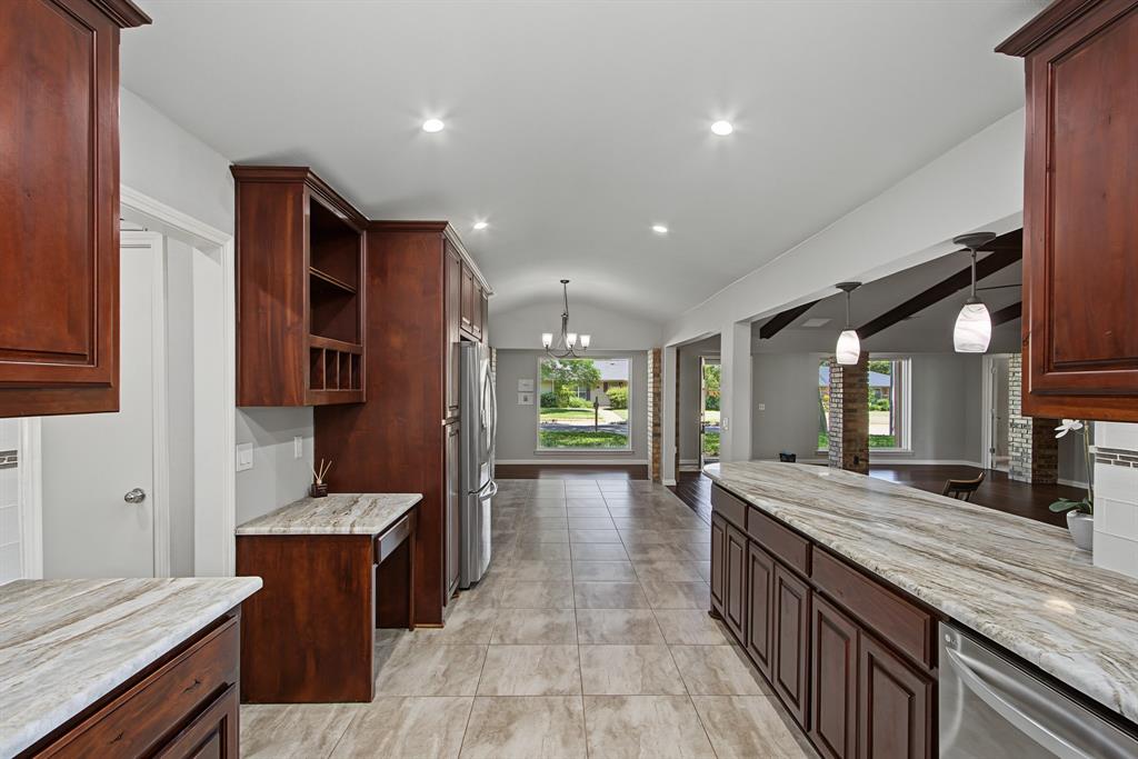 2616 Pin Oak Lane, Plano, TX 75075