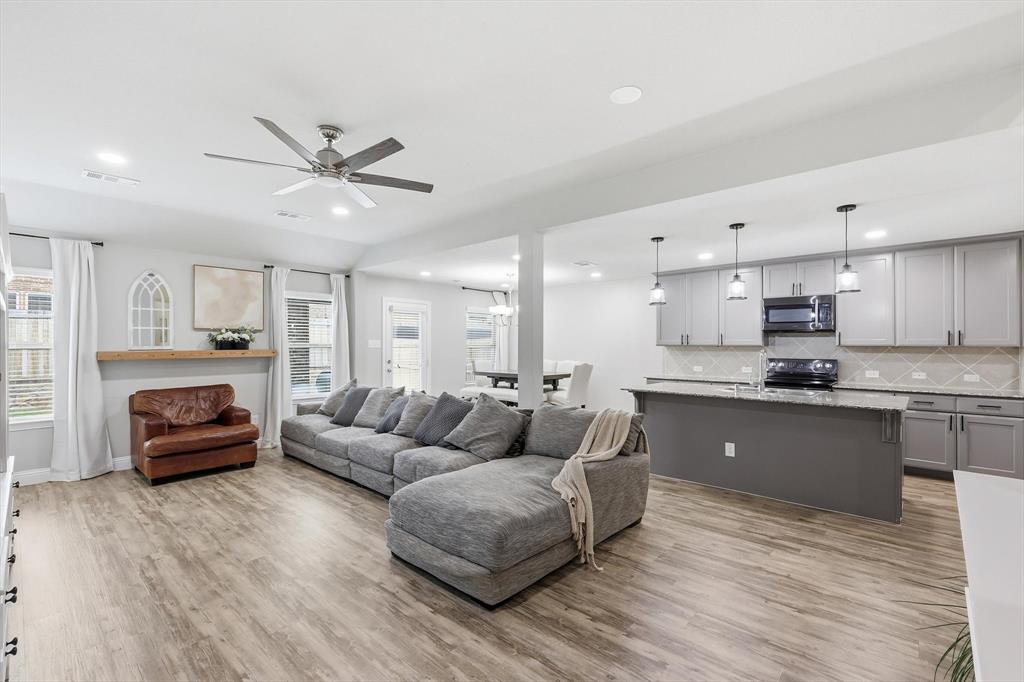 1212 Mount Olive Lane, Forney, TX 75126