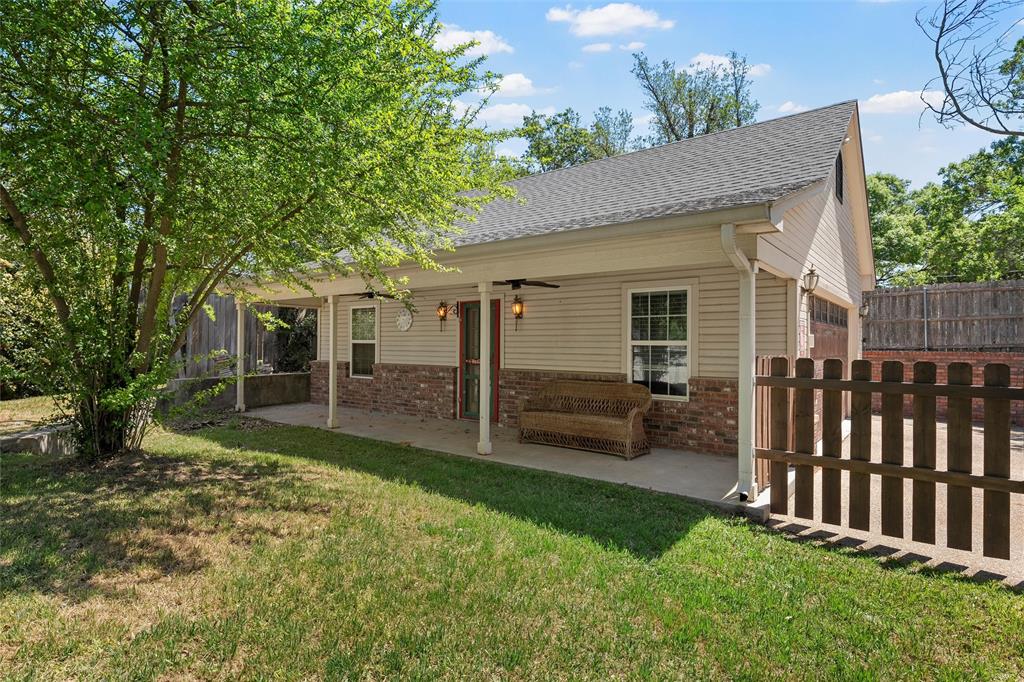 418 Riverview Drive, Woodway, TX 76712