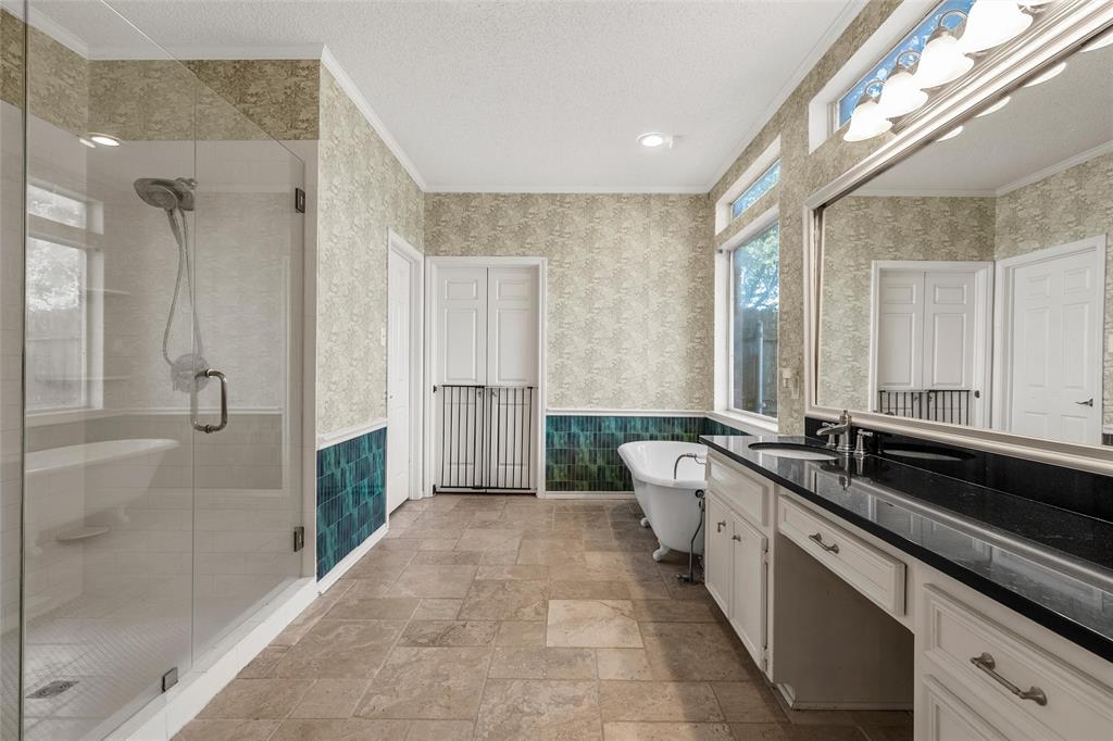 418 Riverview Drive, Woodway, TX 76712