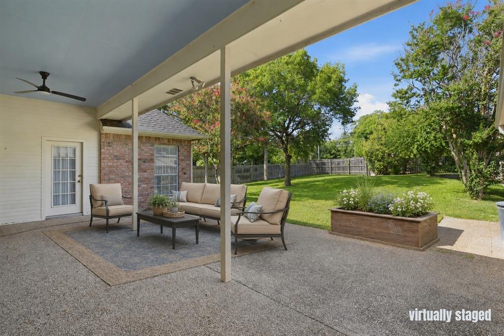 418 Riverview Drive, Woodway, TX 76712