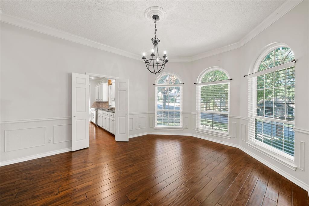 418 Riverview Drive, Woodway, TX 76712