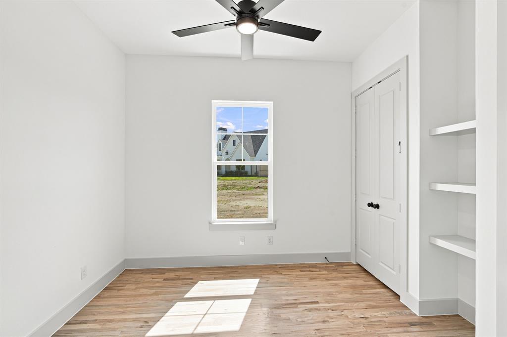 409 Garrett Way, Midlothian, TX 76065