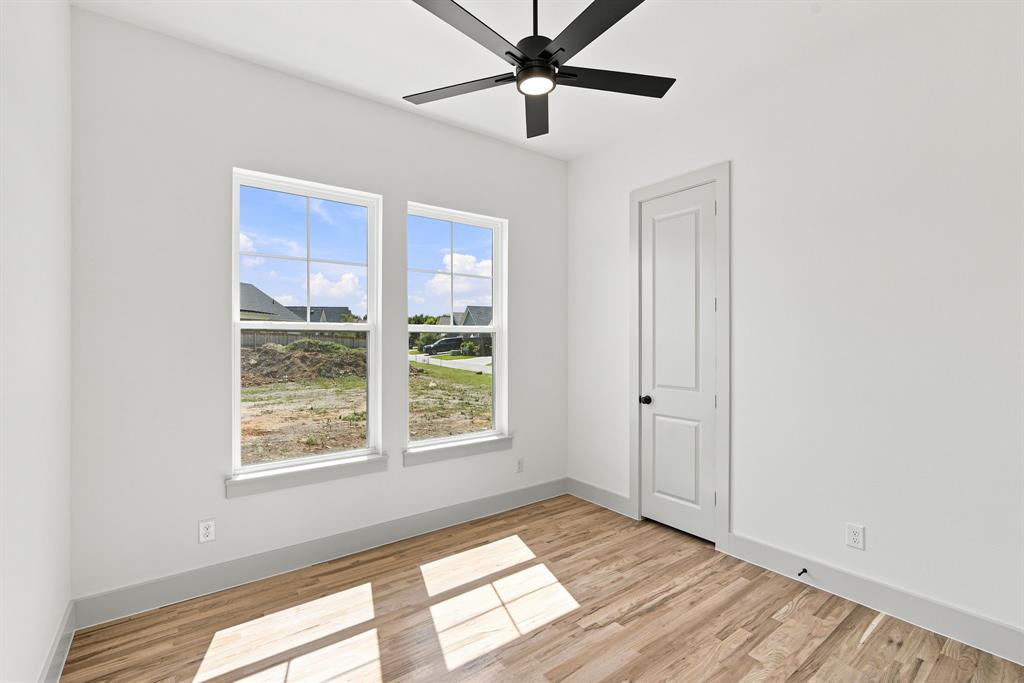 409 Garrett Way, Midlothian, TX 76065