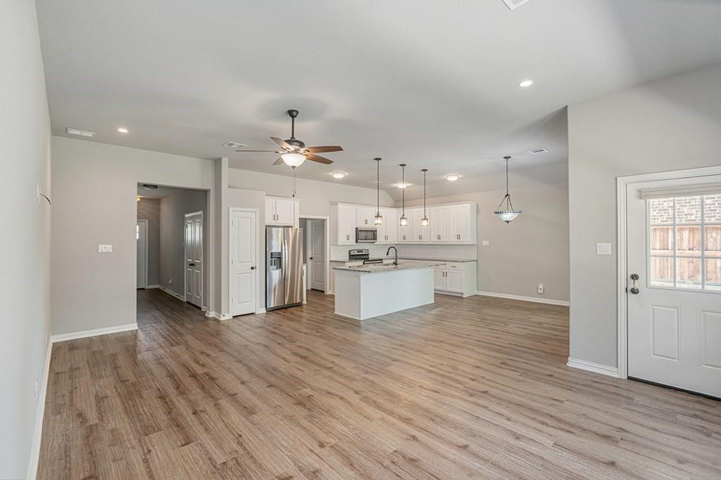 218 Skiff Drive, Gun Barrel City, TX 75156