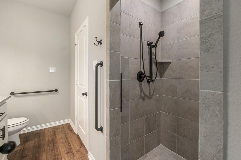 218 Skiff Drive, Gun Barrel City, TX 75156