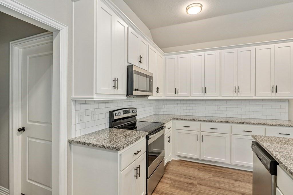 218 Skiff Drive, Gun Barrel City, TX 75156