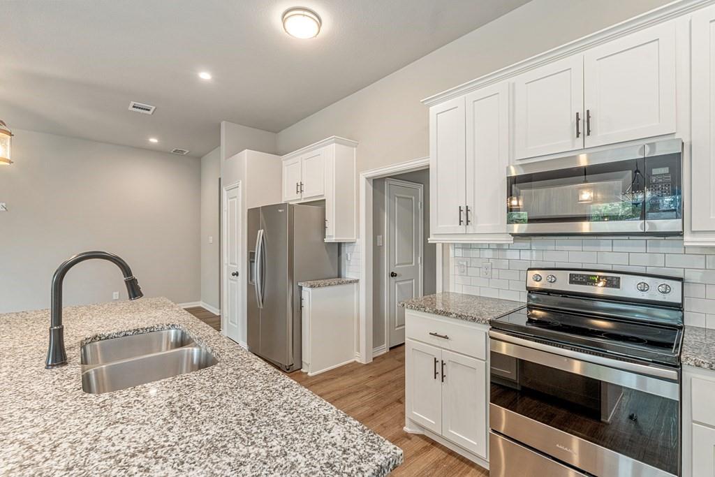 218 Skiff Drive, Gun Barrel City, TX 75156