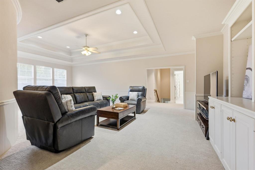 17431 Woods Edge Drive, Dallas, TX 75287