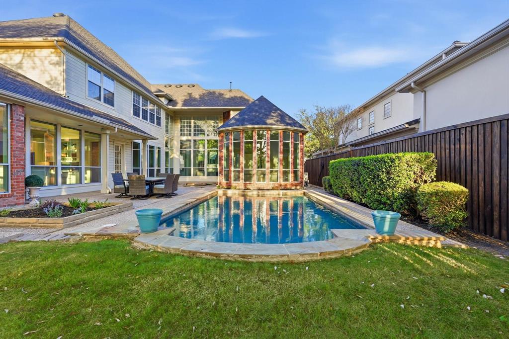 17431 Woods Edge Drive, Dallas, TX 75287