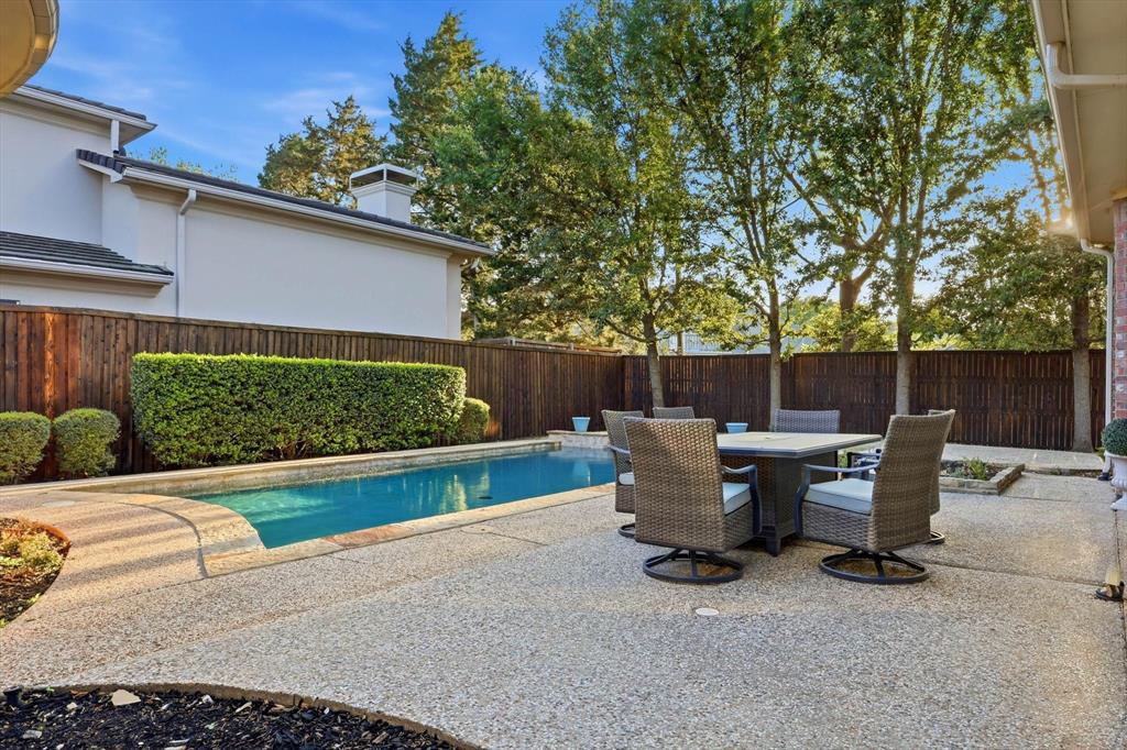 17431 Woods Edge Drive, Dallas, TX 75287