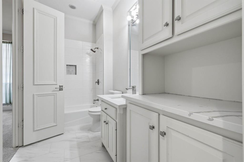 17431 Woods Edge Drive, Dallas, TX 75287