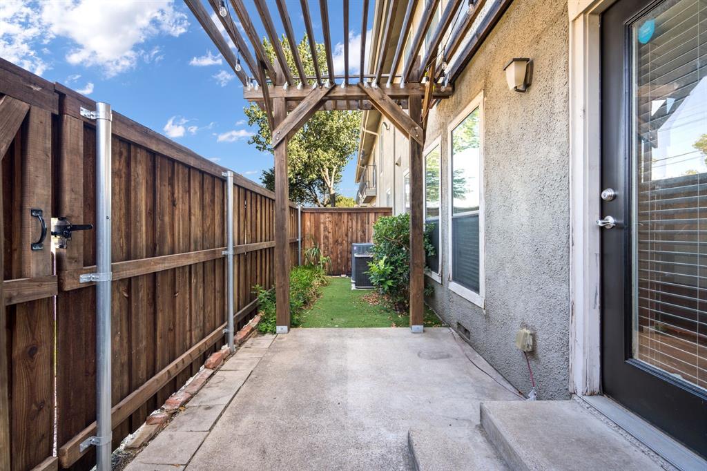 patio with turf