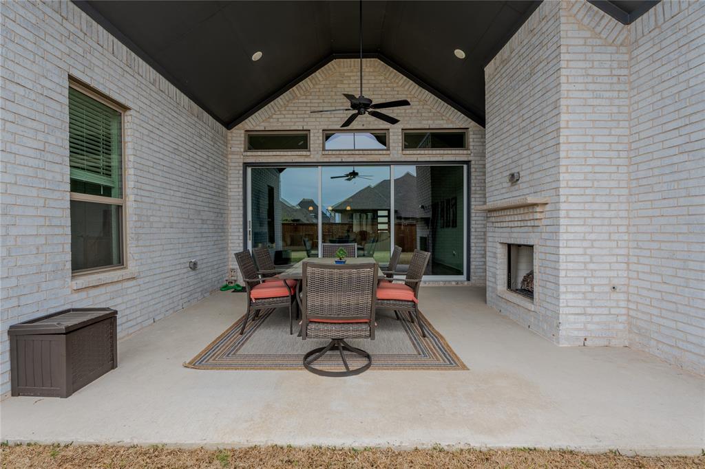 1924 Burton Hollow Way, McKinney, TX 75071