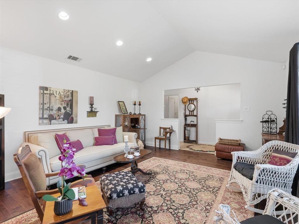 5320 Elkridge Drive, Dallas, TX 75227