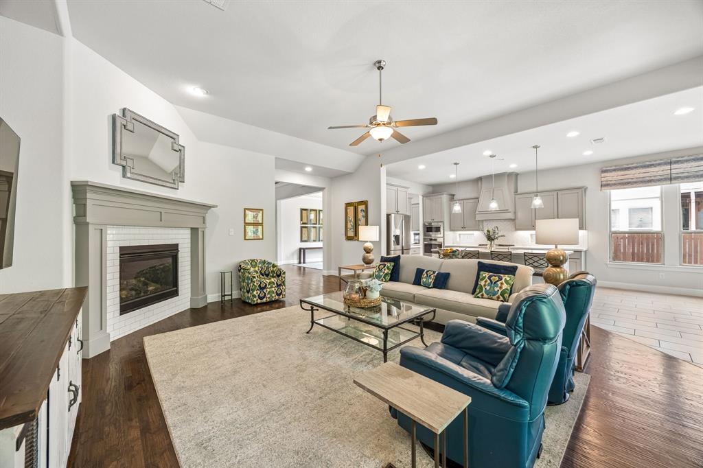 Impressive viewpoint showcases the ultimate open-concept layout, where the family room, breakfast area and kitchen blend into one expansive great room.