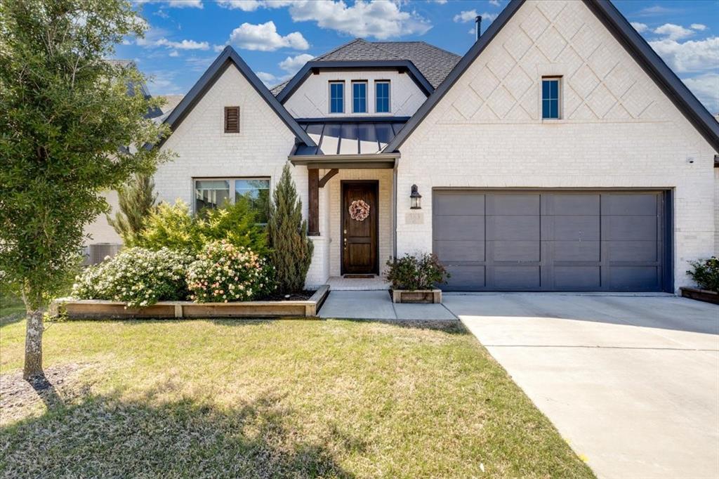 BWelcome to 383 Rosemary Drive tucked into the beautiful master-planned community of Dominion at Pleasant Valley in Wylie, Texas.