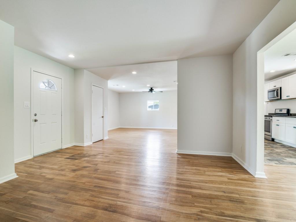 2315 Inadale Avenue, Dallas, TX 75228