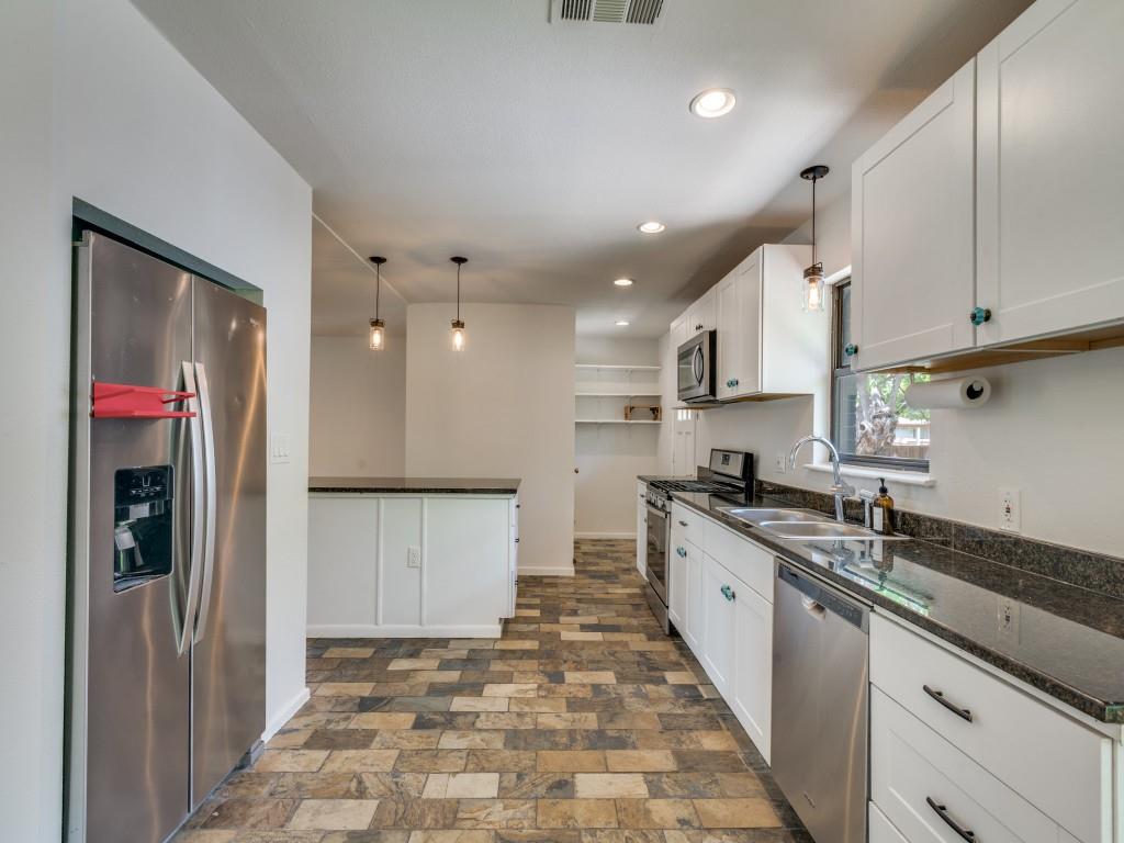 2315 Inadale Avenue, Dallas, TX 75228