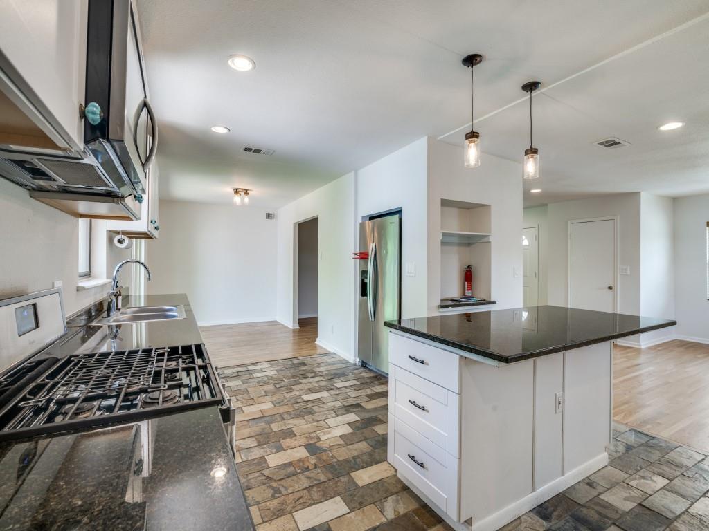 2315 Inadale Avenue, Dallas, TX 75228