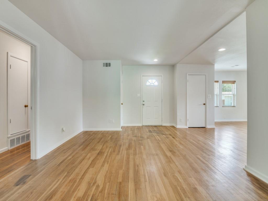 2315 Inadale Avenue, Dallas, TX 75228