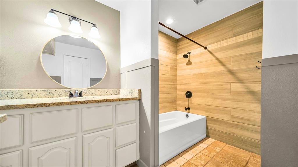 1542 W Reindeer Road, Lancaster, TX 75146