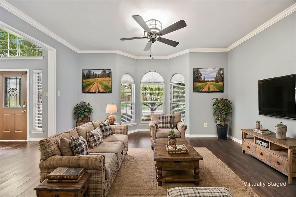 Elegant formal living room
