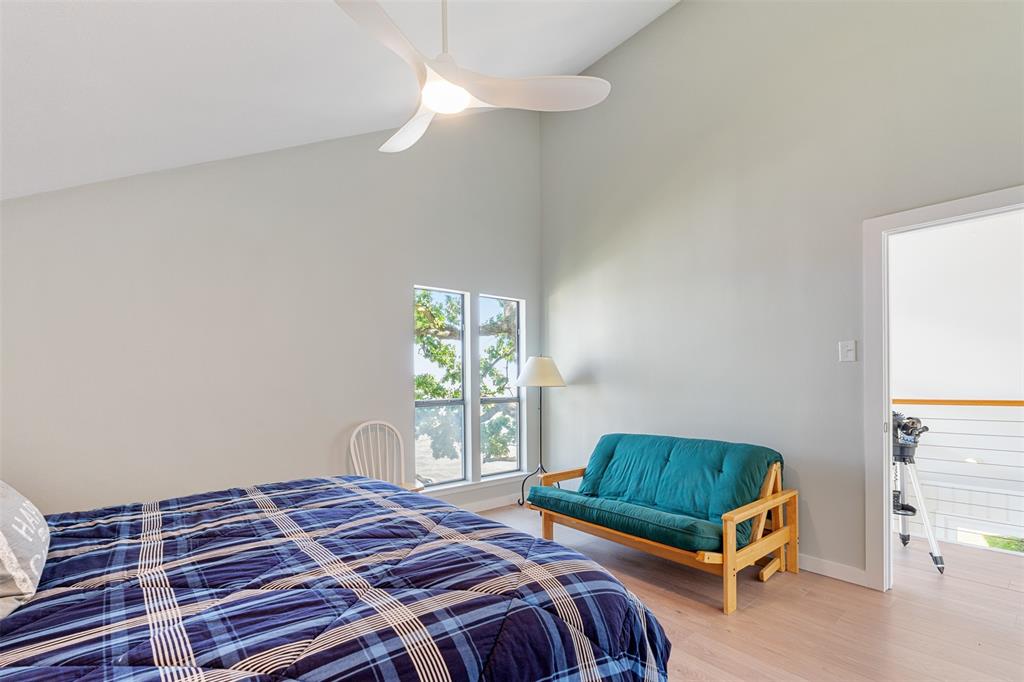 513 Winding Shore Drive, Tool, TX 75143